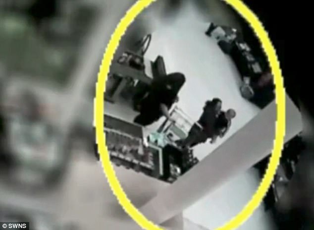 Prova a rapire un bambino al supermercato