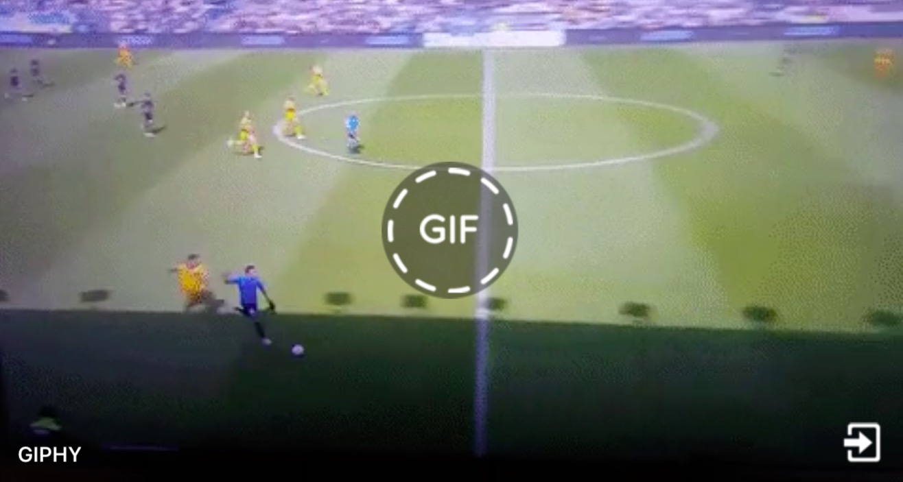 Mirko Pigliacelli come Higuita in Frosinone-Trapani di Serie B
