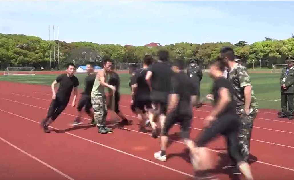 YOUTUBE Esercitazioni dei militari nord coreani... No, erano pompieri cinesi