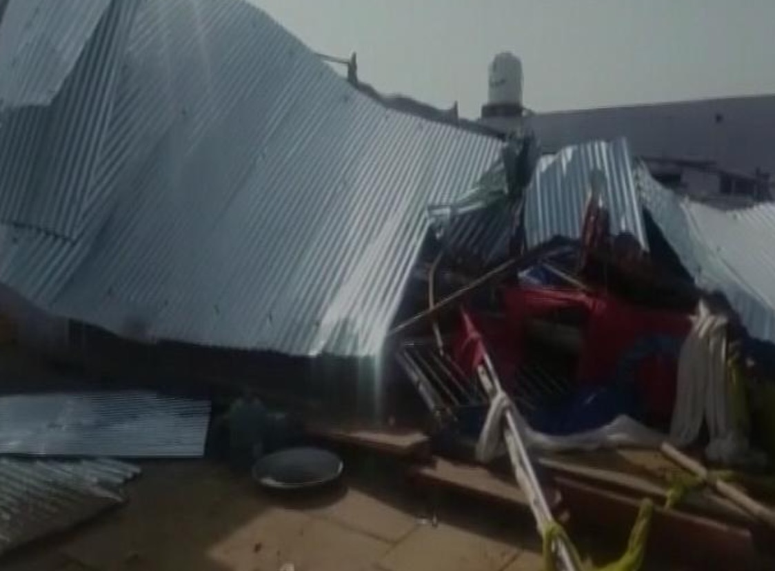 YOUTUBE India, crolla un muro durante una festa di matrimonio: 26 morti, anche bambini