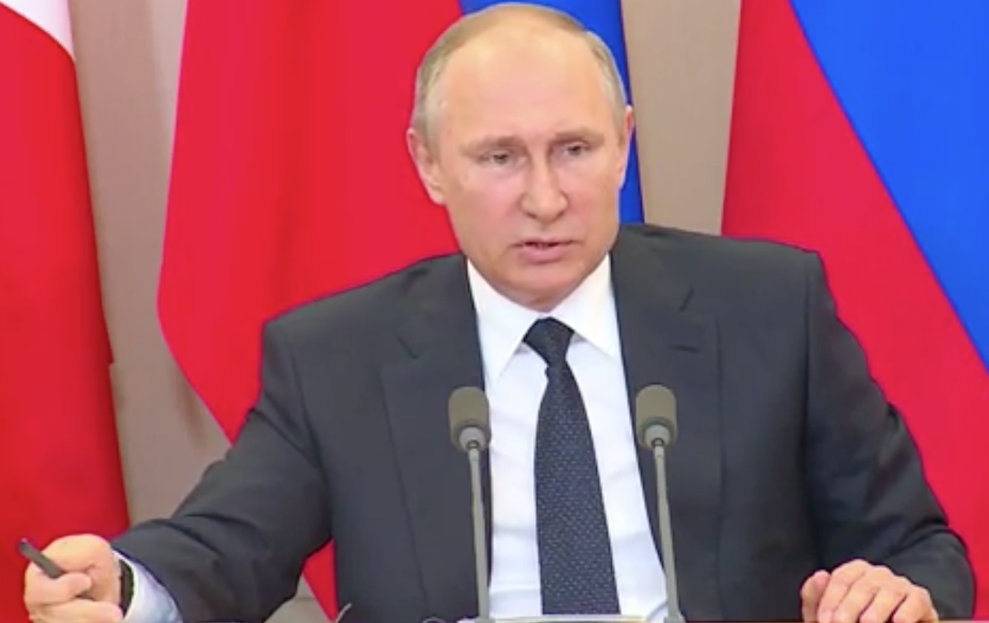 Putin: "L'incontro tra Trump e Lavrov? Pronti a presentare la registrazione"