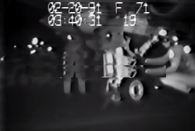 YOUTUBE soldato risucchiato dal motore del jet durante la guerra del Golfo: miracolosamente illeso