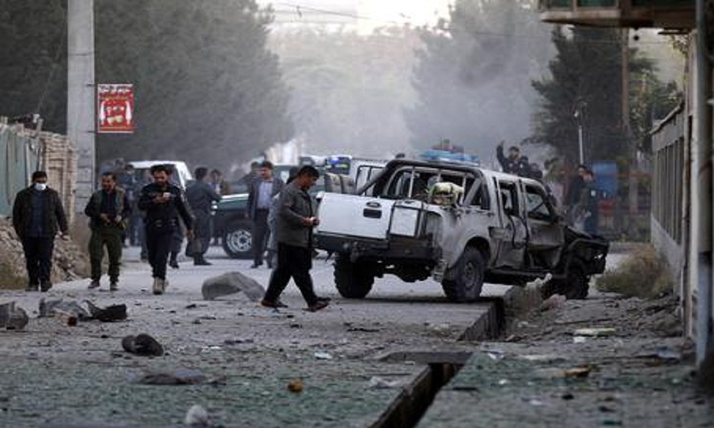 Afghanistan, veicolo urta una mina: sette morti