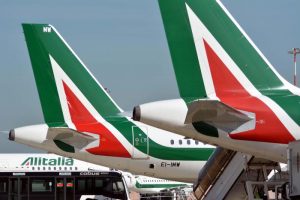Alitalia 600 mln da Stato, 3 al giorno. Non dicano mai più "lasciati soli"