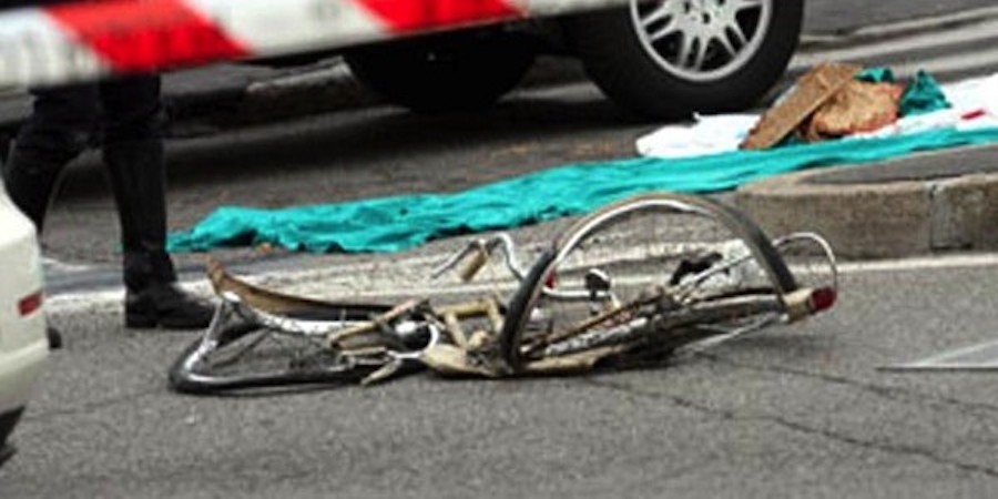 Prato: investe uomo in bici, lo fa salire sul furgone e lo massacra di botte