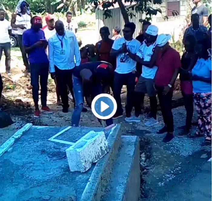 Usain Bolt scava la tomba per l'amico Germaine Mason