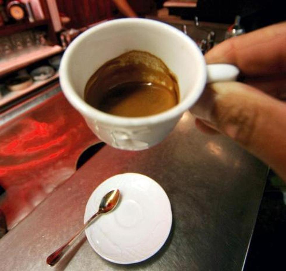 Caffè meglio del viagra: 3 tazzine al giorno sono un anti-flop naturale