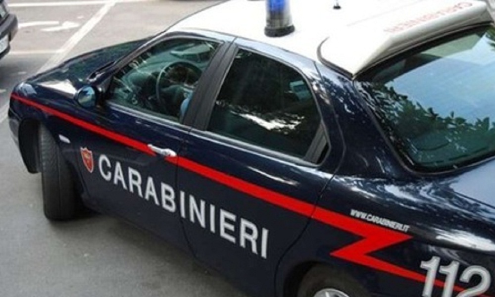 Padova, accoltella la madre a morte e poi si uccide gettandosi dal terzo piano