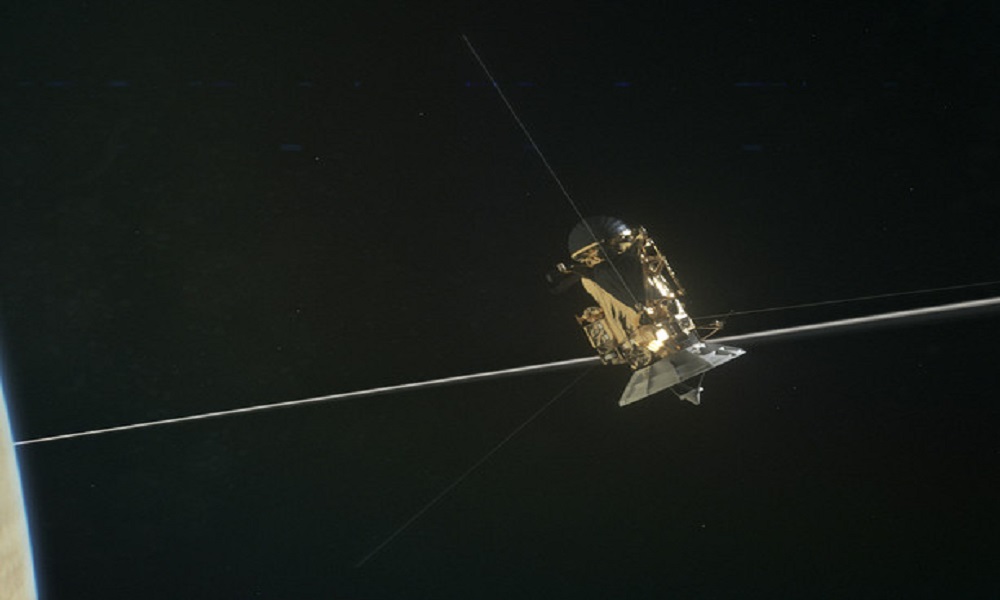 YOUTUBE La sonda Cassini registra un suono inquietante tra gli anelli di Saturno