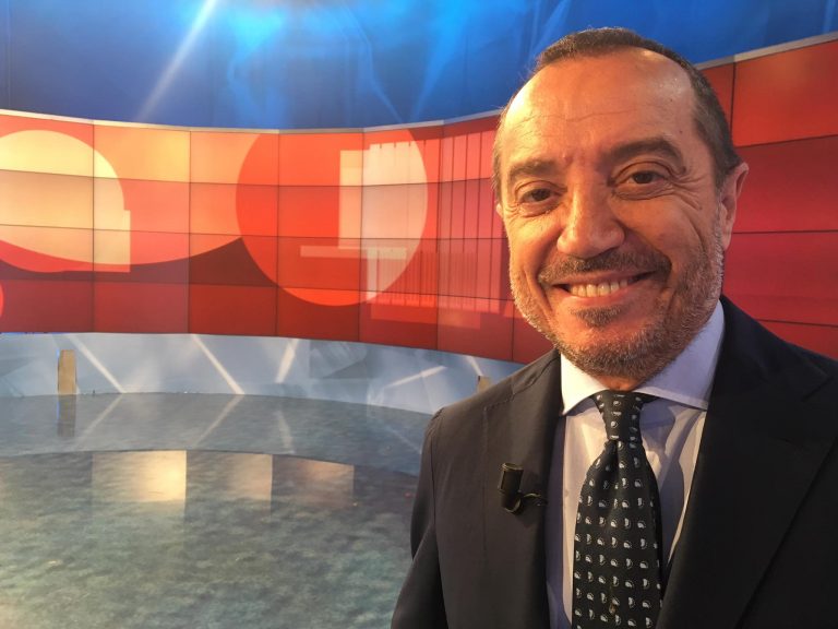 Franco Di Mare, slitta il rientro a Uno Mattina. L'annuncio su Facebook