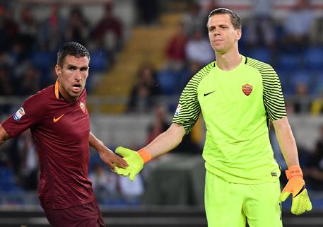 Roma, la carica di Szczesny: "Vinciamo le ultime quattro partite"