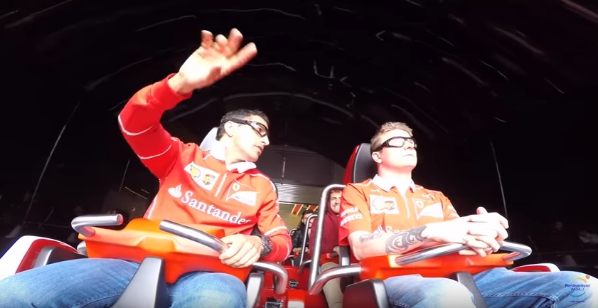 Ferrari Land, Raikkonen impassibile sull'acceleratore verticale