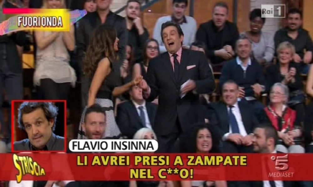 Flavio Insinna, Striscia la notizia: "Nella sua biografia bullismo e violenza"