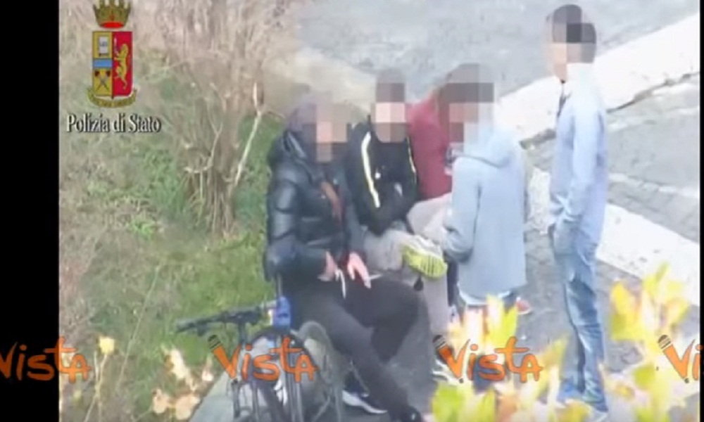 Foggia, spaccio in pieno centro: 17 misure cautelari