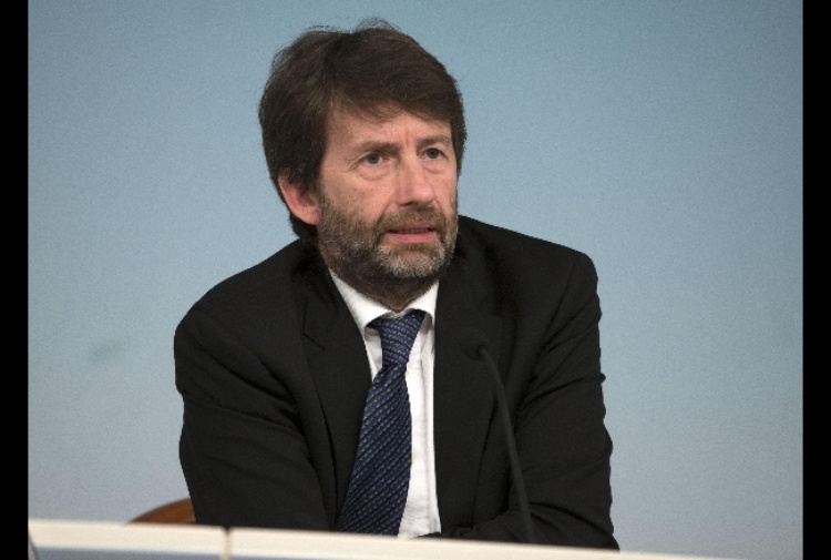 Il ministro Franceschini non legge la legge, il direttore non legge il suo giornale