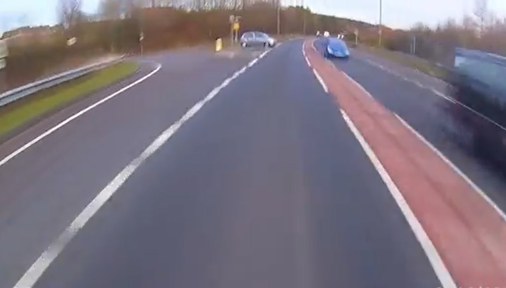 YOUTUBE Muore dopo incidente in moto: la fidanzata pubblica il video