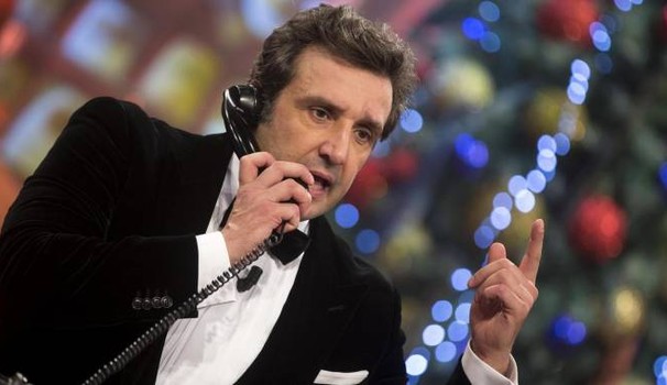 Flavio Insinna, solidarietà dei concorrenti di "Affari Tuoi": "Sei onesto, sii fiero di te"