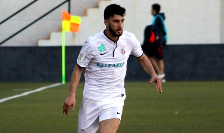 Spagna: condannato calciatore Maruja del Ceuta. Ha fatto passare clandestino con tuta della squadra