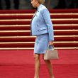 Francia, Lady Macron arriva sola alla proclamazione: il vestito è prestato03