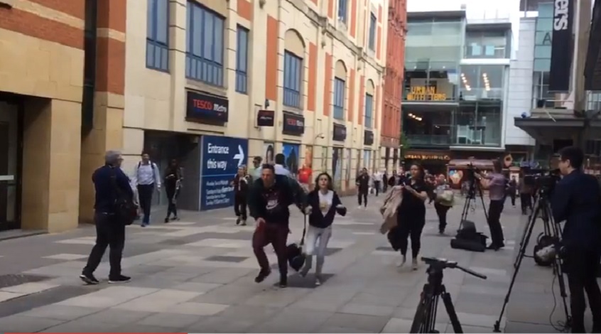 Manchester, evacuato centro commerciale Arndale per un boato