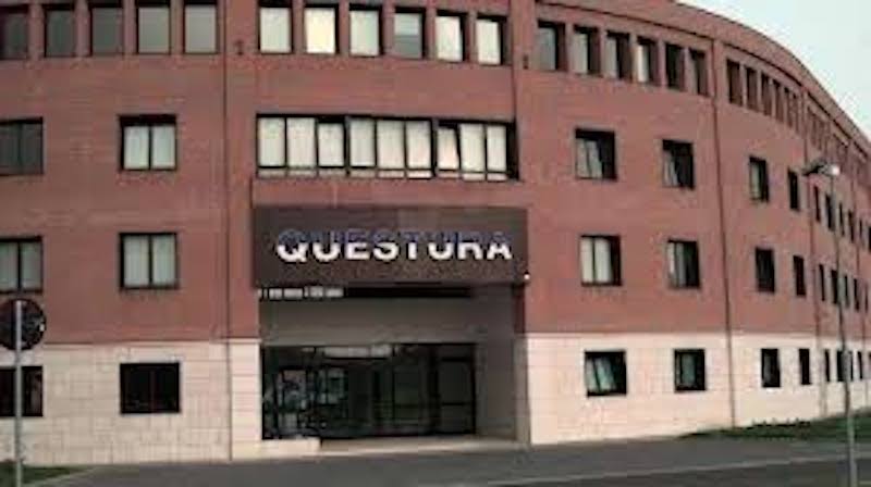 Modena, mazzette in Questura in cambio di permessi di soggiorno