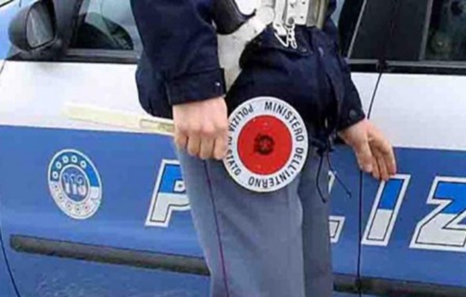 Modena, scippa la suocera: il genero lo prende