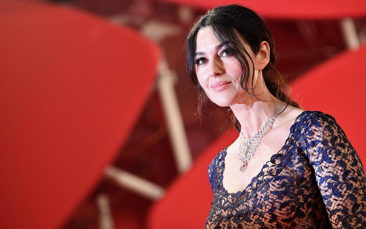 Monica Bellucci e il compagno misterioso: "Ho un uomo nella mia vita"