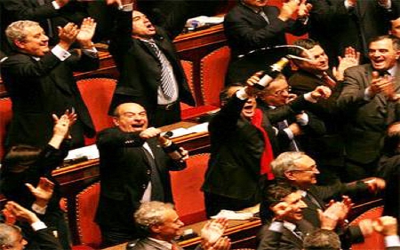 Elezioni a settembre per fermare i vitalizi? Una bufala, saranno già scattati