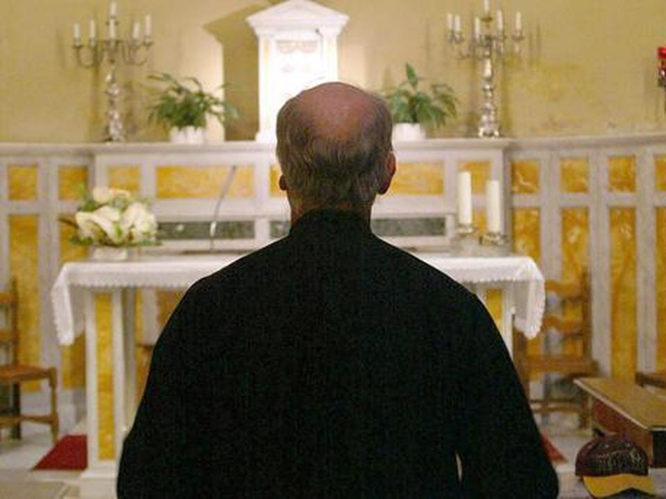 Lucera, parroco dice no al padrino: "Sposato con una divorziata". E il ragazzino rinuncia alla cresima