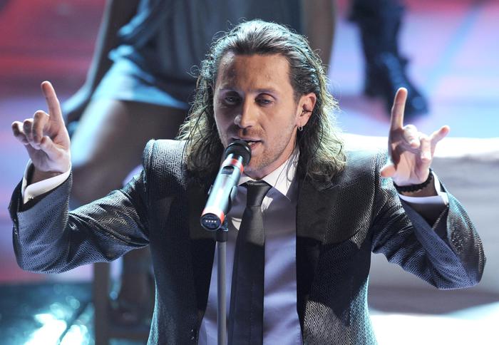 Povia, annullato concerto 24 maggio a Pisa per la protesta dell'Arci