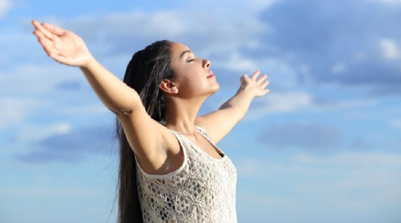 Respirare a fondo aiuta a sentire meno dolore. Ecco perché...