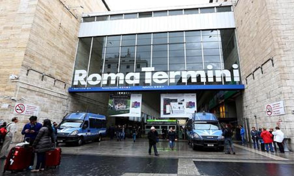 Roma, blackout a Termini: display e terminali bloccati