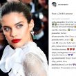 Sara Sampaio abito trasparente sul red carpet a Cannes