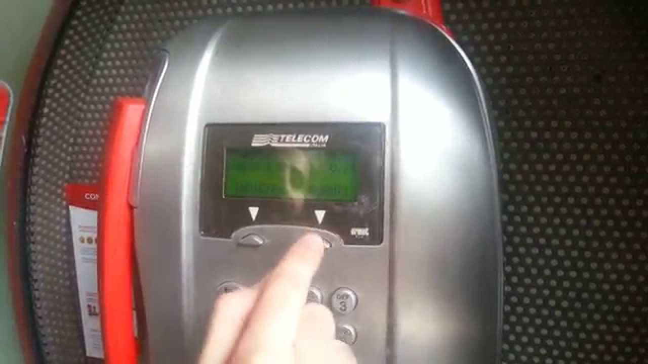 Cagliari, sms di molestia a ragazze dalla cabina vicino alla questura: arrestato