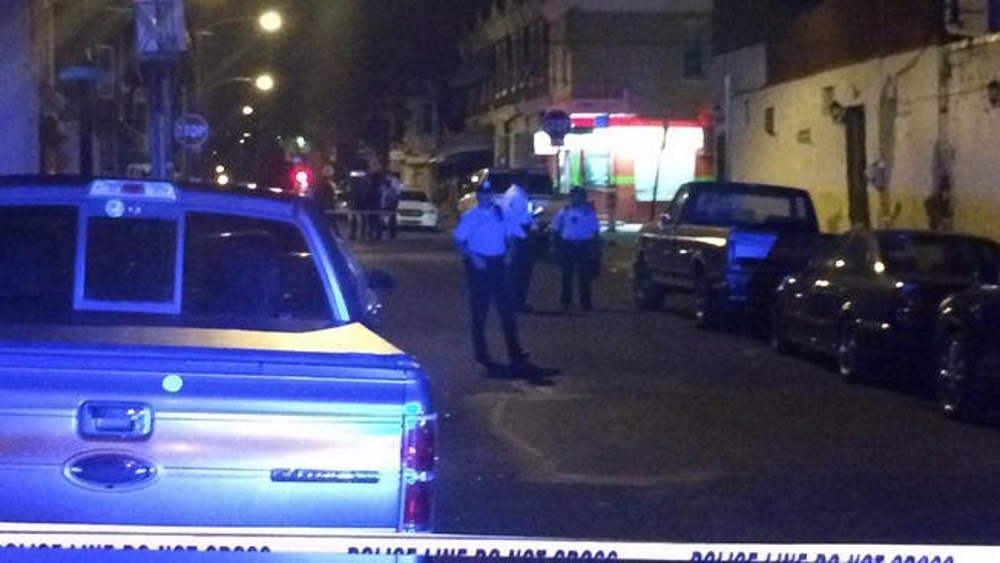 Sparatoria a Philadelphia: in due aprono il fuoco sulla folla, 9 feriti