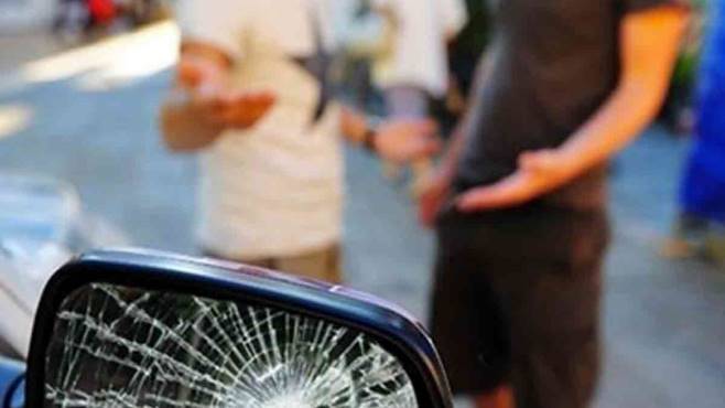 Roma on the road, strade piene di truffe: finto tamponamento, donna incinta...