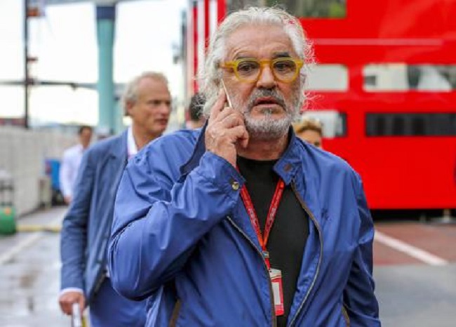 Flavio Briatore, stabilimento Twiga Salento: lavori bloccati, non consente accesso al mare