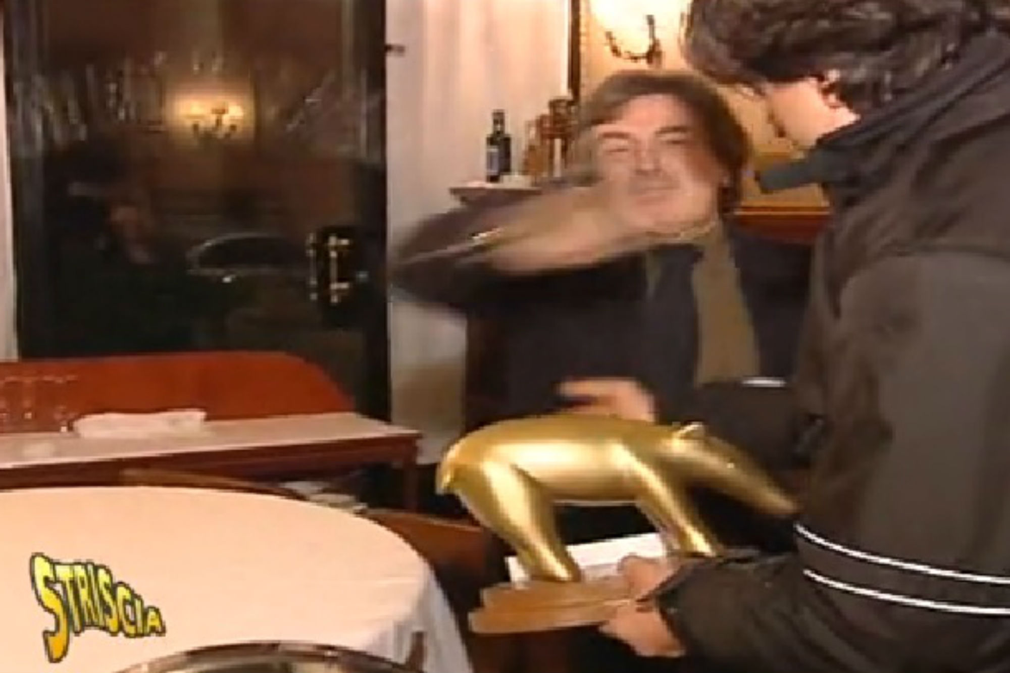 Fabrizio Del Noce condannato: 84mila euro per microfonata su naso di Valerio Staffelli