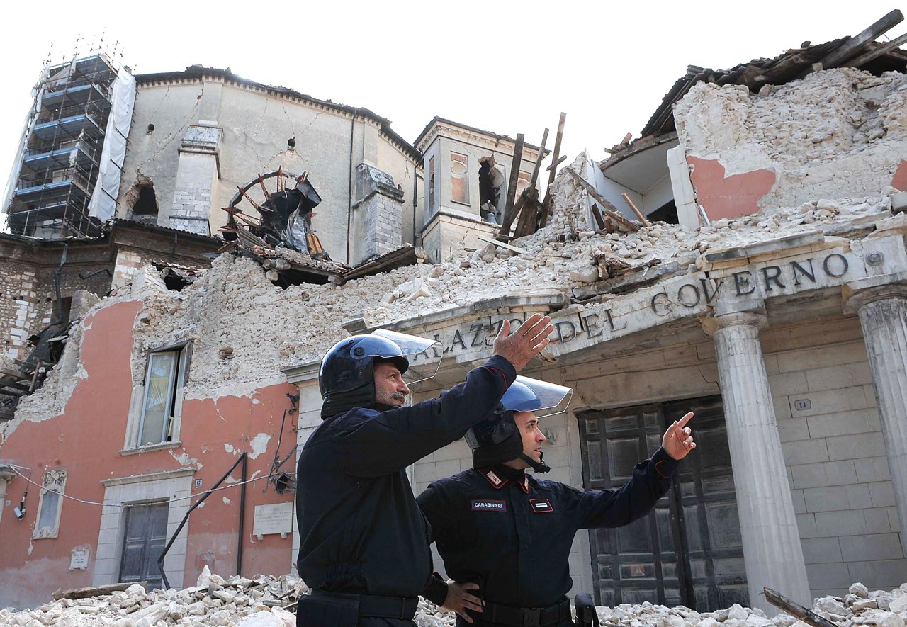 Terremoto L'Aquila, familiari vittime: "Lo Stato rivuole indietro i soldi dei risarcimenti"
