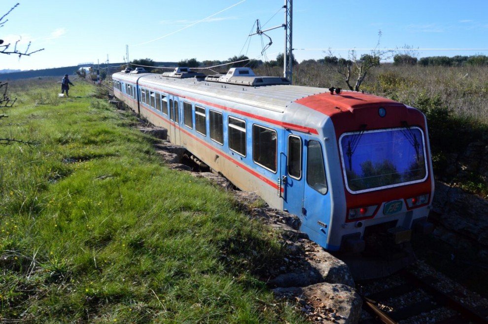 Treno Palermo-Agrigento sbaglia strada e ferma invece a Messina