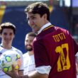 Justin Trudeau, premier canadese con la maglietta di Totti