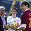 Justin Trudeau, premier canadese con la maglietta di Totti
