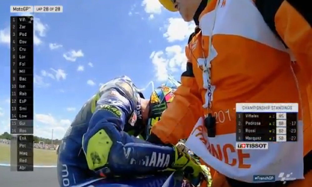 Valentino Rossi: la caduta e le lacrime a Le Mans