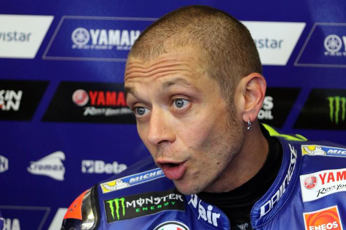 Valentino Rossi, incidente in allenamento: trauma cranico e toracico