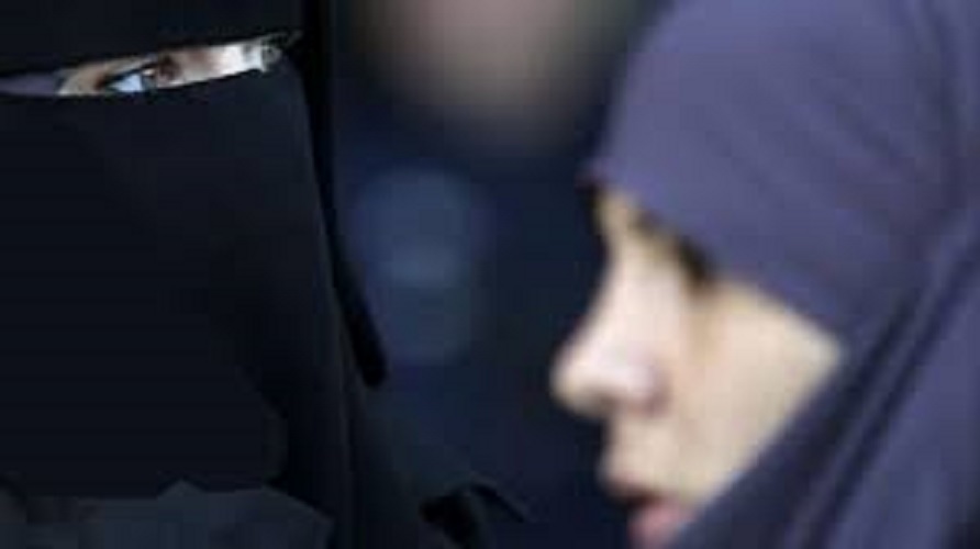 Figlia rinnega precetti islamici, padre condannato a 2 anni e sei mesi