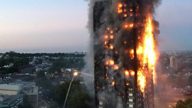 Londra, rivestimento proibito sul Grenfell Tower: era polietilene