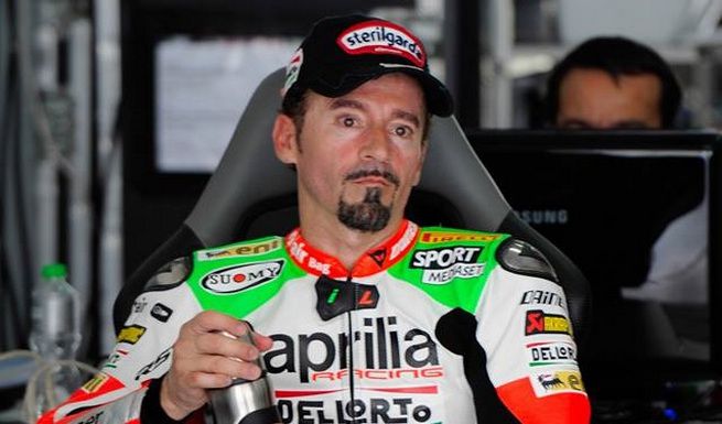 Max Biaggi migliora, il padre: "Nessun pilota è venuto a fargli visita"