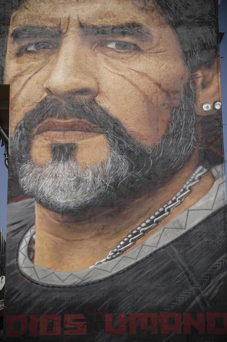 Diego Armando Maradona: il 5 luglio riceverà la cittadinanza napoletana