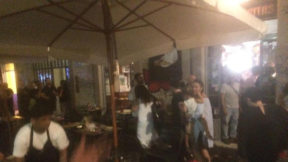 Torino, rissa in piazza Santa Giulia: pugni a una poliziotta