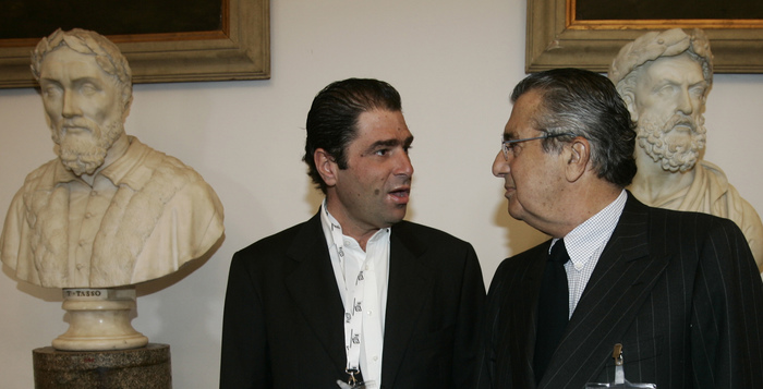 Carlo De Benedetti lascia la guida del gruppo Gedi, figlio Marco verso presidenza